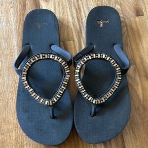 Gently worn Sanuk sandals